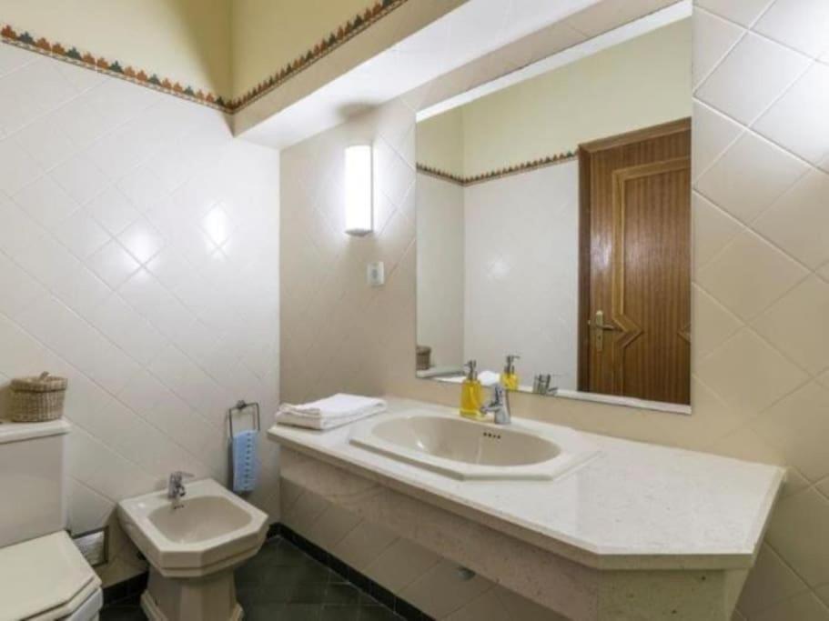 Villa Senhorial - Palace XIX & Privacy & Beach & Albufeira Old Town Buitenkant foto